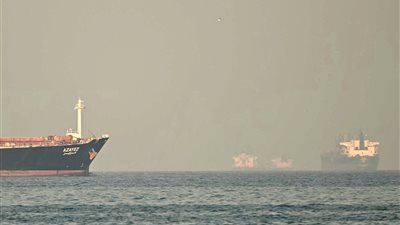 استمرار تدفق النفط الإيراني إلى الصين عبر مضيق هرمز رغم الحرب