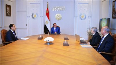 السيسي يترأس اجتماعًا لمتابعة تأثير الحرب الإقليمية على قناة السويس وتطوير مشاريعها