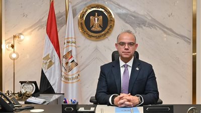وزير الاستثمار يوجه بإلغاء التصديق على عقود التأجير التمويلي لمشروعات المناطق  الحرة