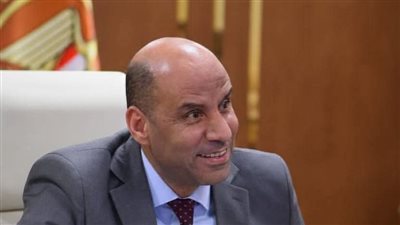 وزير العمل يعتمد صرف 343.9 مليون جنيه منحة عيد الفطر للعمالة غير المنتظمة