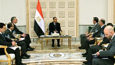 رئيس الوزراء يلتقي نائب الرئيس التنفيذي لشركة “بي بي” على هامش مؤتمر إيجيبس 2026