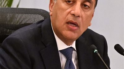 مدبولي يجدد تعيين أشرف العربي رئيسًا لمعهد التخطيط القومي لمدة 4 سنوات