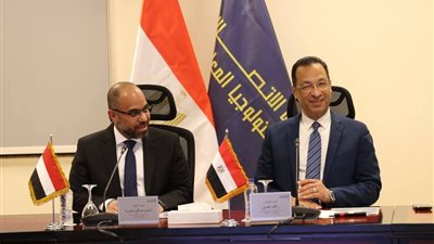 وزير الاتصالات يبحث مع نظيره اليمني تعزيز التعاون في التحول الرقمي