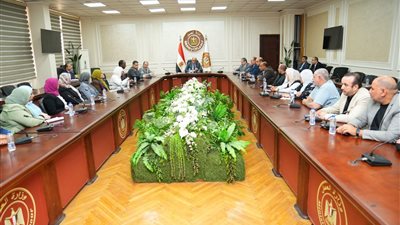 العمل : تكثيف الجهود لتحسين جودة الخدمات المقدمة للمواطنين داخل المديريات ومكاتب العمل