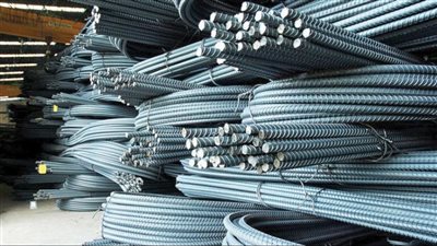 تراجع أسعار الحديد والأسمنت في مصر اليوم الأحد.. انخفاض ملحوظ بطن الحديد الاستثماري