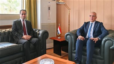 وزير الري يبحث مع رئيس الهيئة الوطنية للإعلام تعزيز التوعية بقضايا المياه