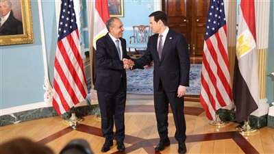 وزير الخارجية يلتقي نظيره الأمريكي بواشنطن لبحث تعزيز الشراكة الاستراتيجية ومستجدات الأوضاع الإقليمية