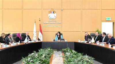 وزيرة الإسكان تتابع تنفيذ “حياة كريمة” وتؤكد الالتزام بالجداول الزمنية وجودة التنفيذ
