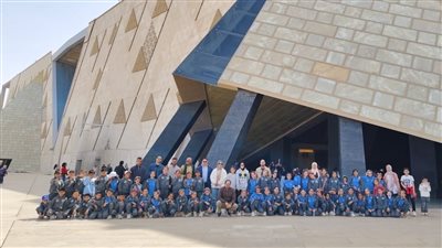 البنك الأهلي الكويتي - مصر ينظم رحلة مدرسية لطلاب المدارس المجتمعية بمحافظة الفيوم