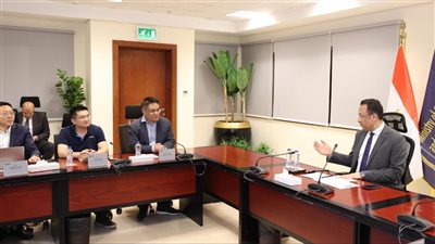 وزير الاتصالات يبحث مع شركة هونر HONOR  خططها المستقبلية لتصنيع الهواتف  الذكية