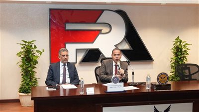 إسلام عزام في اجتماعه بممثلي شركات إدارة برامج الرعاية الصحية: حريصون على تطوير نشاط التأمين الطبي