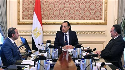 مدبولي يوجه بسرعة إنهاء قوانين سوق المال وقيد الشركات الحكومية في البورصة