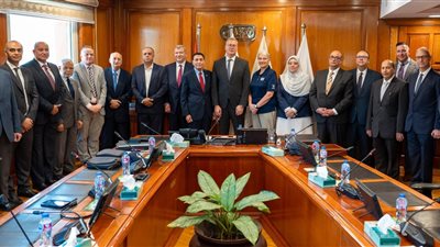 وزير البترول يشارك في احتفال اليوبيل الذهبي لجمعية مهندسي البترول العالمية في مصر