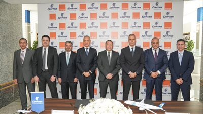 تعاون بين Orange Egypt  مصر للطيران  لتقديم تجربة سفر واتصال    