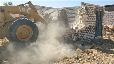 وزيرة التنمية تحيل مسؤولين بأسوان للتحقيق بسبب مخالفات البناء