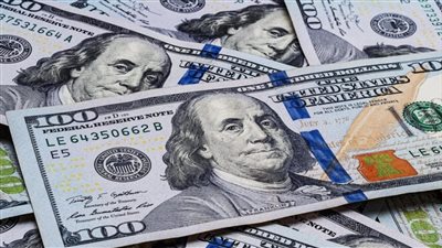 سعر الدولار اليوم الثلاثاء: تباين في مستويات الصرف بالبنوك والقمة تسجل 53.35 جنيه