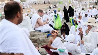 وزارة السياحة والآثار: وصول جميع حجاج السياحة لهذا الموسم إلى الأراضي المقدسة بإجمالي 40,713 حاجاً