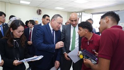 وفد حكومي رفيع يتفقد معهد الكوزن المصري الياباني ويشيد به