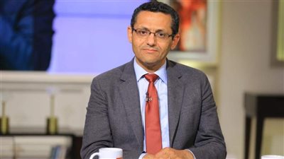 نقيب الصحفيين ينهي الخلاف بين 