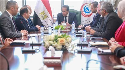 وزير الصحة يبحث مع شركتي STM وRVG تعزيز التعاون في المشروعات القومية والتحول الرقمي