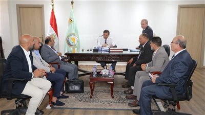 وزير الزراعة يبحث دعم منتجي بيض المائدة وتعزيز القيمة المضافة