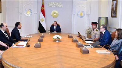 السيسي يتابع حوكمة التعيينات والترقيات بالجهاز الإداري للدولة ويوجه بترشيد الموارد وتطبيق معايير الكفاءة والشفافية