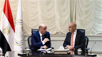 التعليم والعمل يتفقان على إعداد كوادر فنية بشهادات دولية لسوق العمل