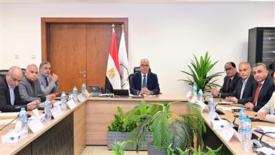 سويلم يتابع إيراد النيل وتأثير النينيو على الموارد المائية المصرية