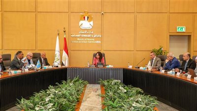 الإسكان تتابع تنفيذ المشروعات السكنية وتؤكد التوسع في “سكن لكل المصريين”