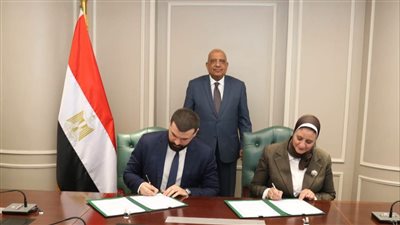 وزير الكهرباء يشهد توقيع مذكرة تفاهم لدراسة التغذية الكهربائية لمشروع مركز بيانات 
