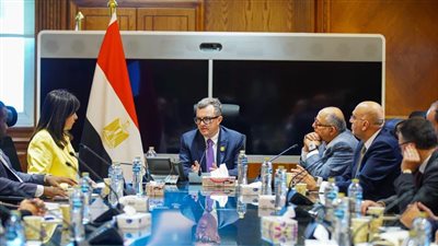  أحمد رستم وزيرالتخطيط    