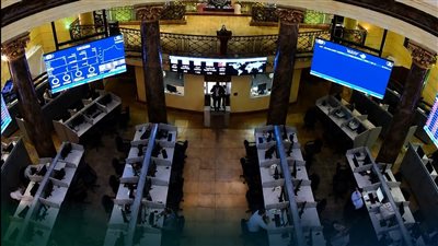 البورصة المصرية تستهل تعاملات الثلاثاء بصعود جماعي.. و”مصر للألومنيوم” تتصدر الرابحين