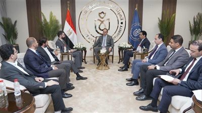 هيئة الرعاية الصحية تبحث توسيع الاستثمار الطبي وتطوير مراكز علاج الأورام في مصر
