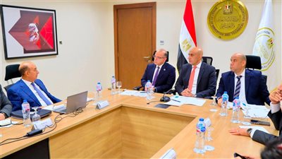 الحكومة والقطاع الخاص يتعاونان لتطوير التعليم الفني ودعم الصناعة والتصدير وسوق العمل
