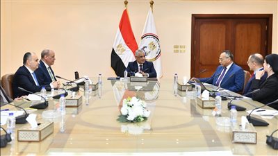 جمبلاط يبحث مع إنتل العالمية التعاون بالذكاء الاصطناعي والبرمجيات الصناعية وتوطين التكنولوجيا