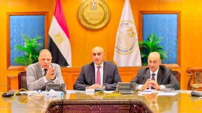 وزير التربية والتعليم يتابع من غرفة العمليات المركزية انتظام سير آخر أيام امتحانات الثانوية العامة الدور الأول 2026/2025