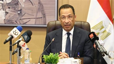 وزيرا التنمية المحلية والاتصالات يطلقان خدمة تراخيص المحال العامة عبر منصة مصر الرقمية