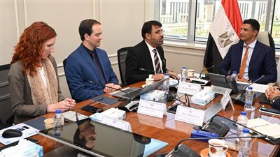 وزير الصناعة يبحث مع شركة نمساوية إنشاء مشروع لإنتاج الحراري    