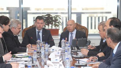 وزير النقل يستقبل نظيره المجري بالعاصمة الجديدة لبحث تعزيز التعاون في مجالات النقل