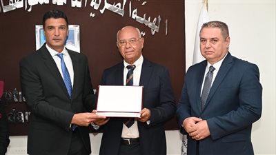 وزير الصناعة يكرّم «الزنوكي للأجهزة الكهربائية» ضمن 10 شركات    