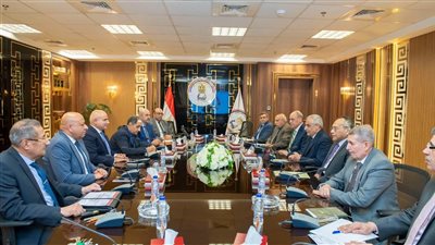 الإنتاج الحربي واقتصادية قناة السويس تبحثان تكامل القدرات الوطنية لدعم المشروعات