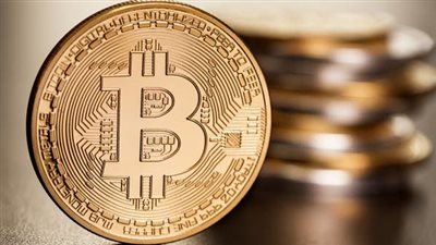 تراجع البيتكوين دون مستويات 78 ألف دولار مسجلاً خسائر يومية     