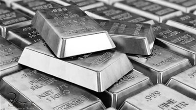 الفضة تتراجع محليًا 1.18% رغم ارتفاع الأوقية عالميًا.. وعيار 999 يسجل 104.9 جنيه للبيع