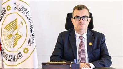 وزير التخطيط يبحث مع «دبي المالي العالمي» التوسع في لوجستيات    